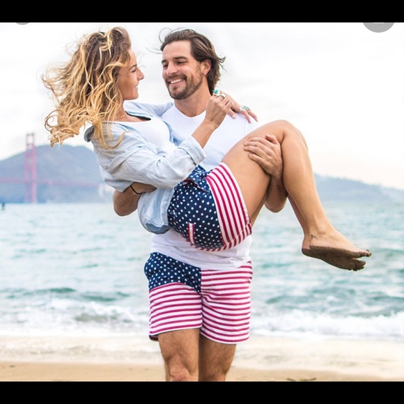 Chubbies NEW Mens American Flag Shorts Siz… - Picture 3 of 4